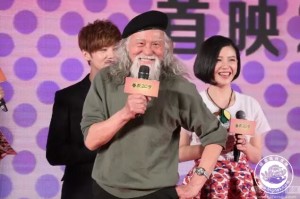 我来告诉你“德扑圈万能辅助器”外卦神器下载安装