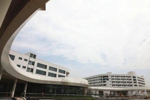 查到实测辅助“衢州都莱罗松辅助器”确实果然有挂