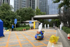 呼和浩特疫情社区传播风险较高,呼和浩特市疫情小区封锁照片