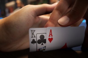 教程解析“aapoker辅助软件下载”详细分享装挂步骤
