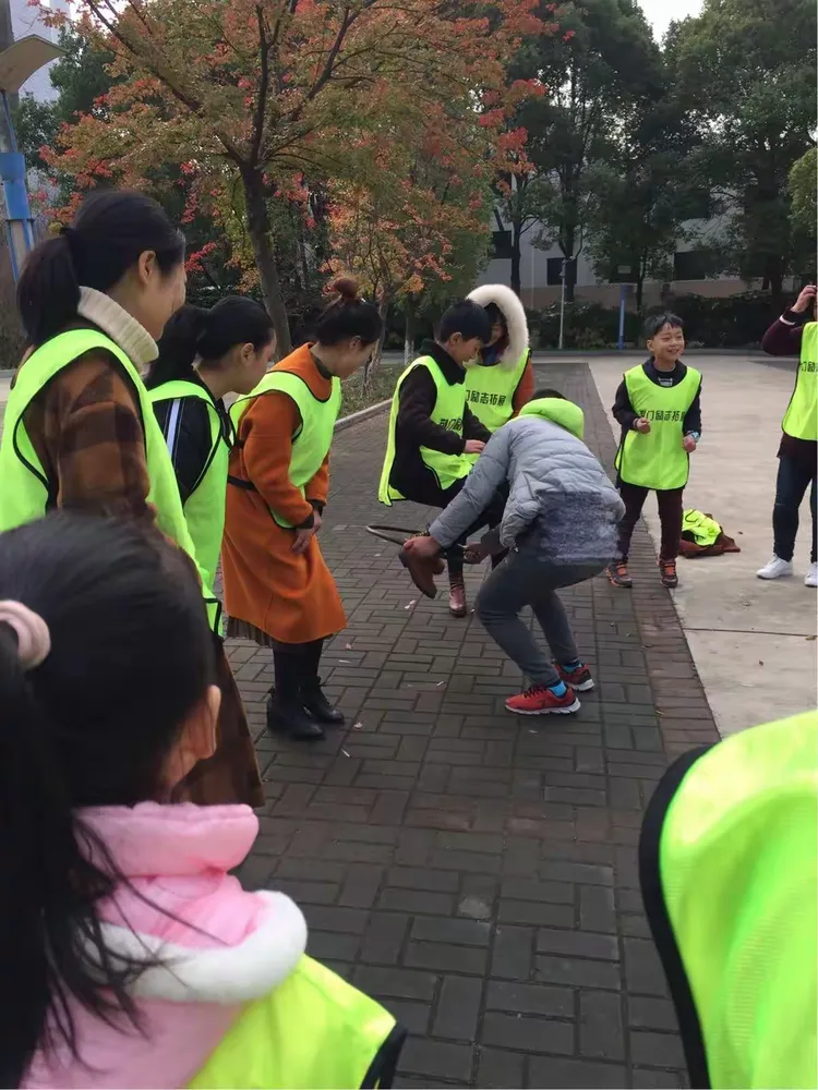 科学直击“牵手跑得快怎么开挂	”(必胜开挂神器)-第1张图片