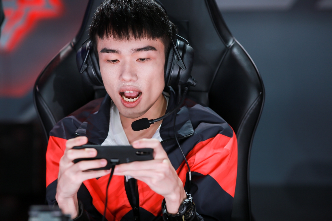 今日盘点“wepoker线上发牌规律	”其实确实有挂-第1张图片