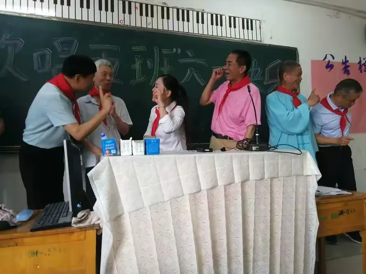 重大发现“牵手跑得快如何刷好牌”(其实是有挂)-第1张图片