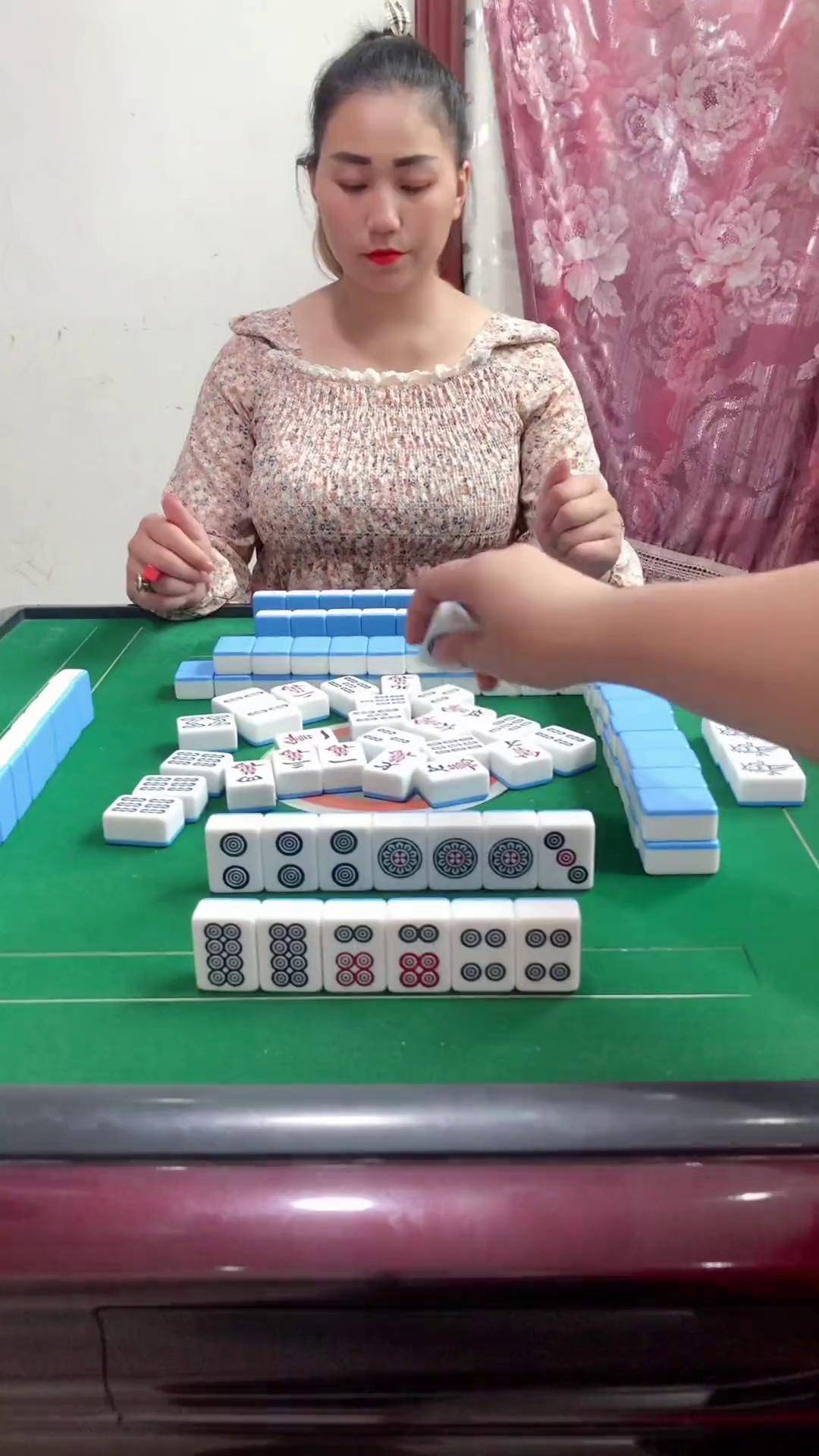 玩家辅助神器：“微乐广西麻将万能开挂器通用版	”开挂(透视)辅助教程-第2张图片