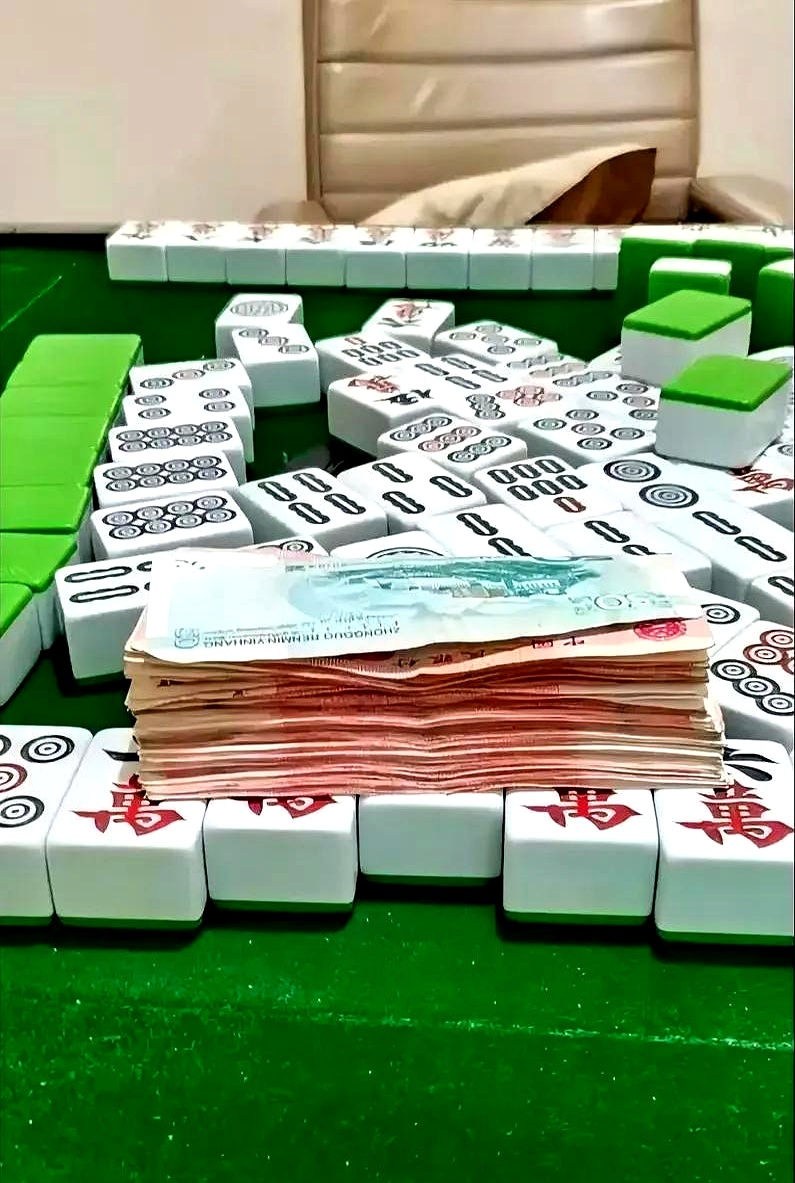 科普实测“玩手机麻将总输怎么回事”太坑人了,真的有挂-第1张图片