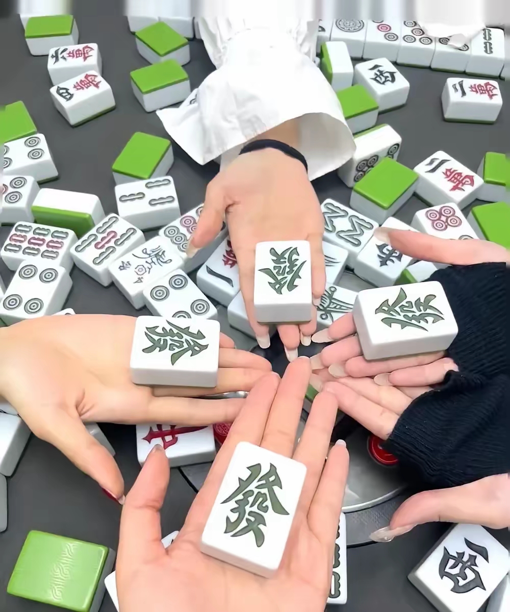 玩家必读“手机麻将是否可以挂人”(必胜开挂神器)-第2张图片