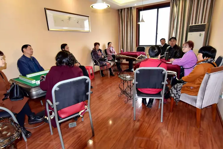 玩家热议“鹊桥麻将玩游戏怎么开挂”确实有挂-第3张图片