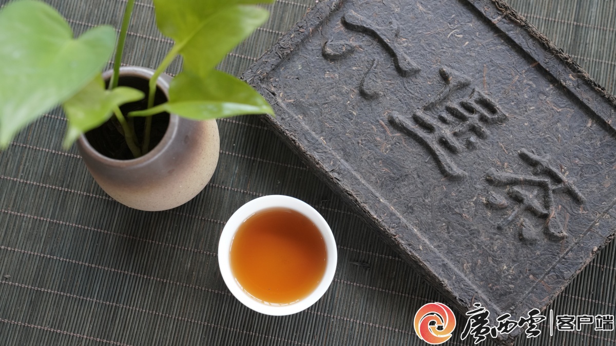 今日实测“四海茶馆有没有挂	”分享装挂详细步骤-第1张图片