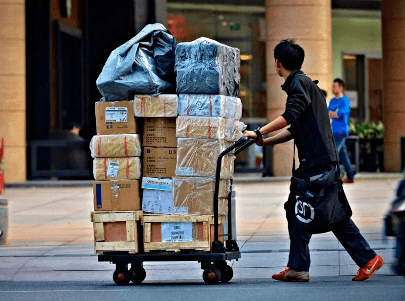快递什么时候停止发货2022︰(快递啥时间停止)-第3张图片