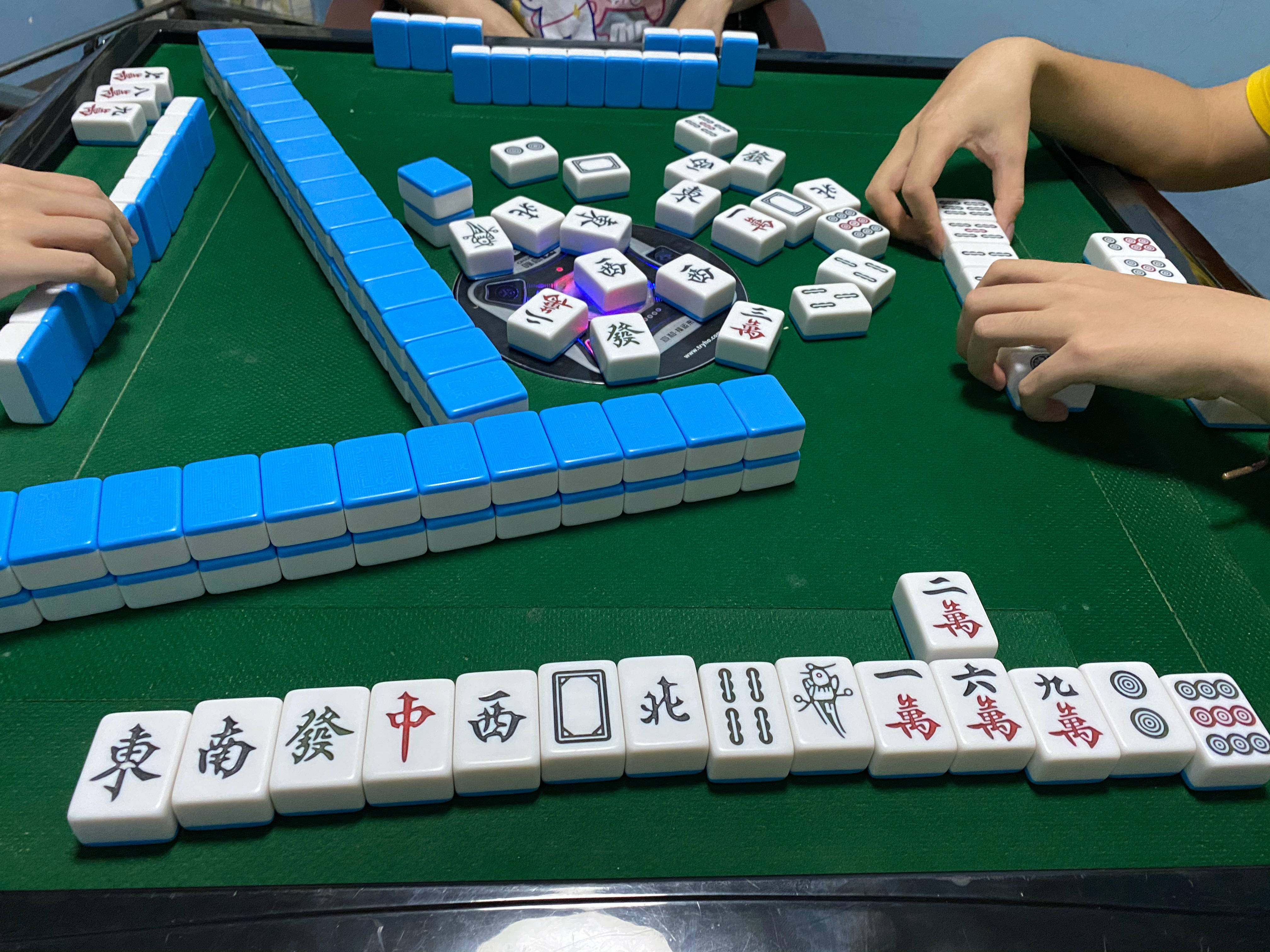玩家攻略“蜀山四川麻将到底有挂吗	”万能开挂器（确实有挂）-第3张图片